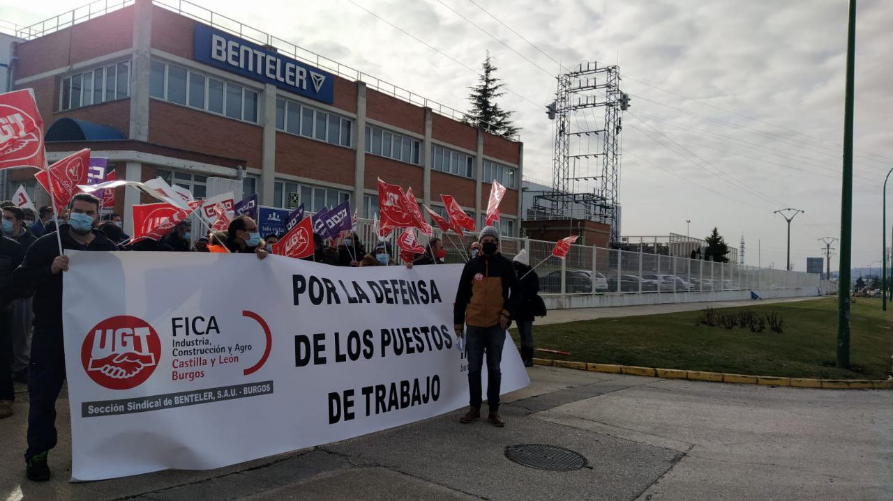 030322 manifestacion Benteler Burgos